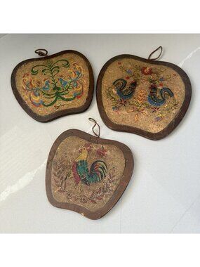 Set Of 3 Primitive Farmhouse Rooster Cork Board Hot Pad Trivet Vintage